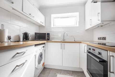 2 bedroom flat for sale, Surbiton,  Surrey,  KT6