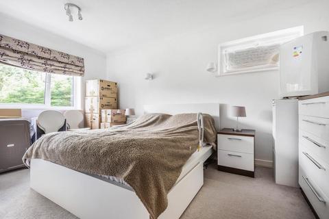 2 bedroom flat for sale, Surbiton,  Surrey,  KT6