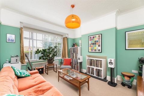 49 Pool Road, Otley, LS21 1HL