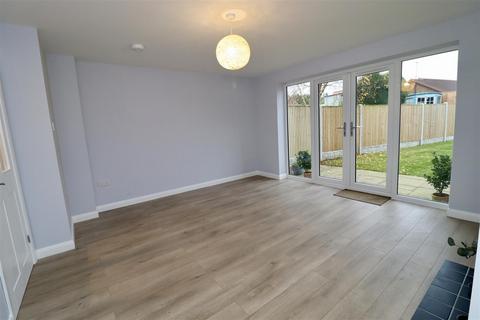 2 bedroom semi-detached house for sale, Front Street, Middleton On The Wolds, Driffield