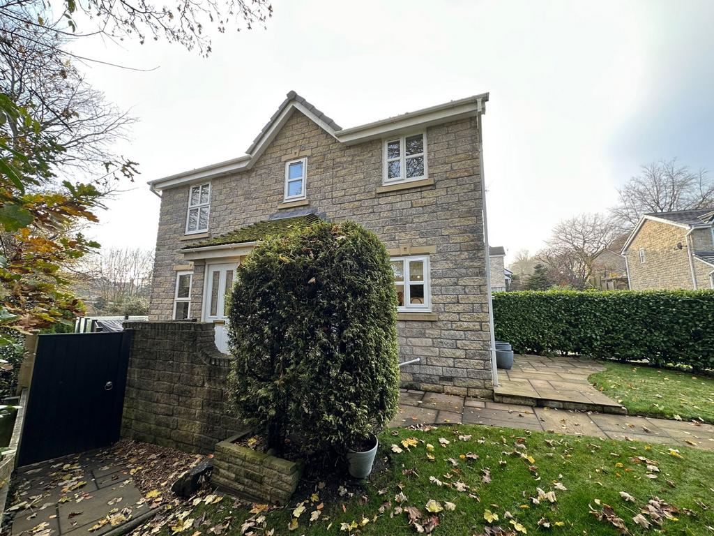 Howards Meadow, Simmondley, Glossop... 3 bed detached house - £410,000