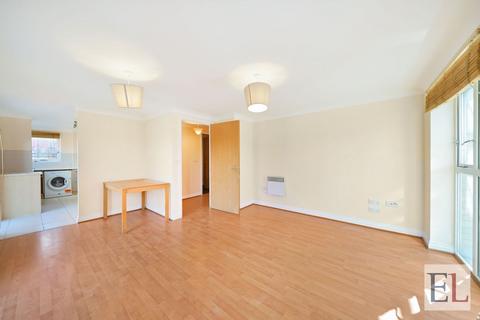 2 bedroom apartment to rent, Whippendell Road, Watford WD18