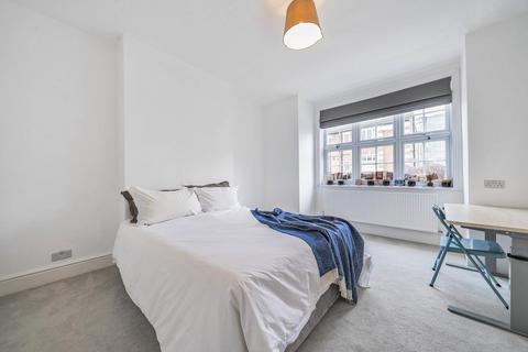 2 bedroom flat for sale, Halford Road, Fulham