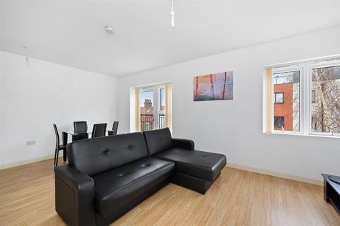 1 bedroom apartment to rent, Salisbury Gardens , Southall