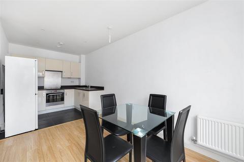 1 bedroom apartment to rent, Salisbury Gardens , Southall