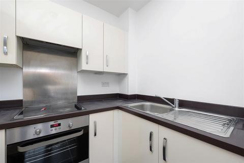 1 bedroom apartment to rent, Salisbury Gardens , Southall