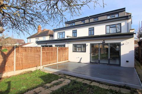 4 bedroom semi-detached house for sale, The Glade, Shirley