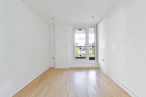 2 bedroom flat to rent, Imperial Wharf, Imperial Wharf, London, SW6