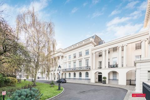 3 bedroom apartment to rent, Clarence Terrace London NW1