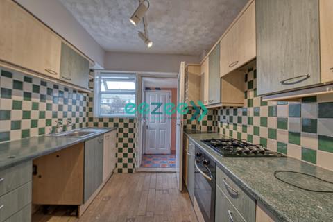 3 bedroom terraced house for sale, Pedmore Walk, Oldbury, West Midlands