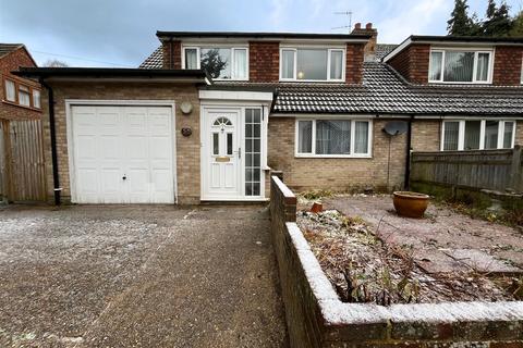 3 bedroom semi-detached bungalow to rent, Ashburnham Road, Hastings TN35