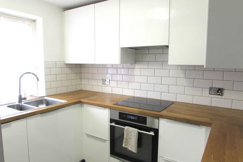 2 bedroom flat to rent, Hawkins Close, Harrow, Middlesex HA1