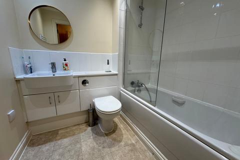 2 bedroom flat to rent, Canal Street, Nottingham, Nottinghamshire, NG1