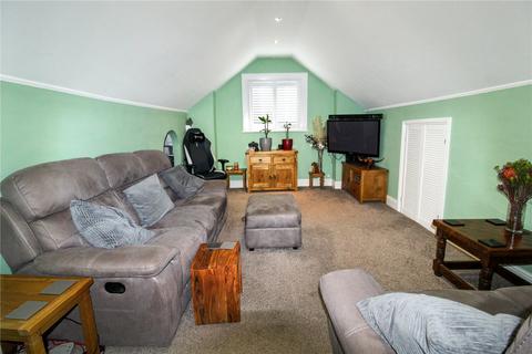 2 bedroom end of terrace house for sale, Fairmead Avenue, Westcliff-on-Sea, Essex, SS0