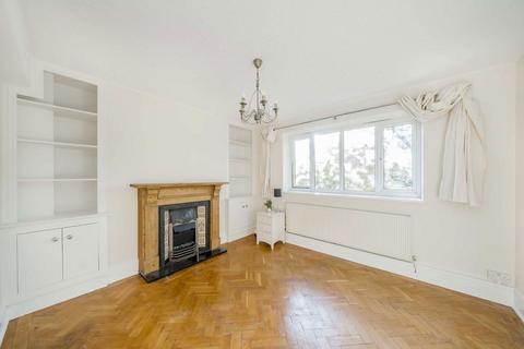 4 bedroom flat to rent, Wandle Way, London SW18