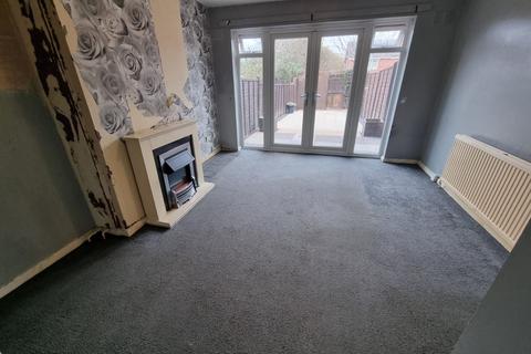 2 bedroom townhouse for sale, Clayton Drive, Leicester, LE4