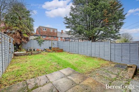 22 Bedale Road, Romford, RM3 9TX