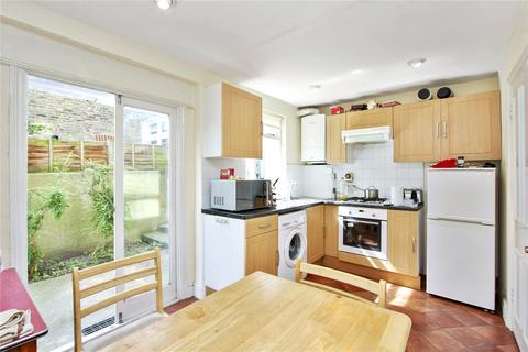 2 bedroom property to rent, Malwood Road, London SW12