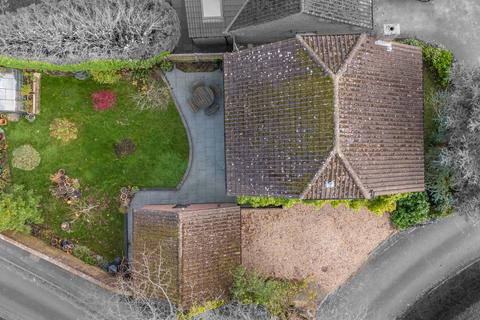 17 Lomond Close, Oakley, Basingstoke, RG23 7NA