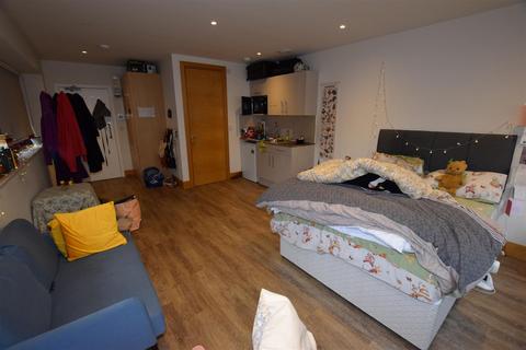 Studio to rent, Colindale Avenue, Colindale