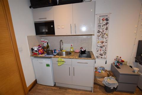 Studio to rent, Colindale Avenue, Colindale