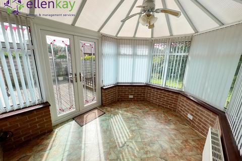 4 bedroom detached house to rent, Buckley Chase, Milnrow OL16