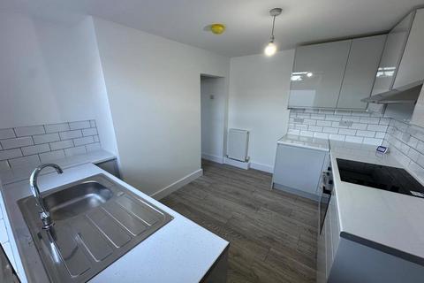 2 bedroom end of terrace house to rent, Duke Street, Sunderland, Tyne and Wear