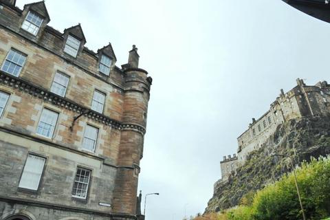 1 bedroom flat to rent, Grassmarket, Edinburgh,