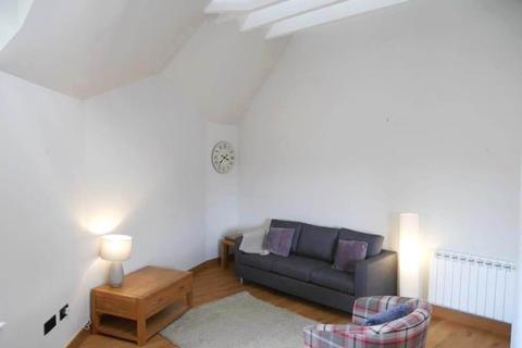 1 bedroom flat to rent, Grassmarket, Edinburgh,