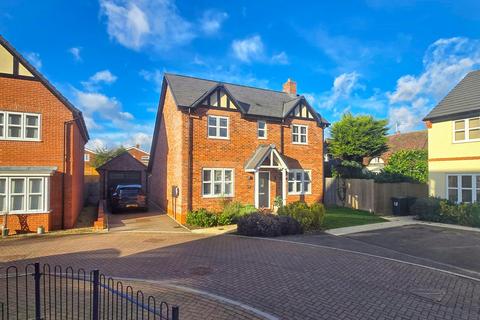 4 bedroom detached house for sale, Primrose Crescent, Ampthill, Bedfordshire, MK45