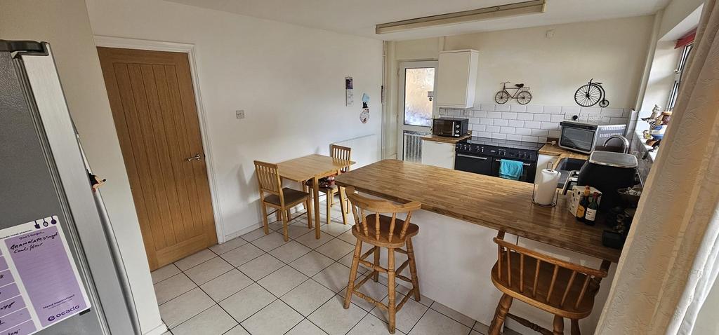 Kitchen picture 2