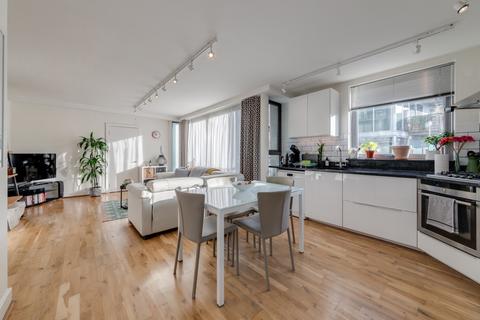 2 bedroom flat for sale, Tanner Street, London