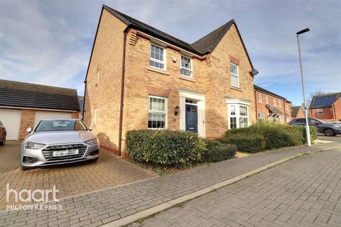 4 bedroom detached house to rent, Marcellus Way, Fairfields