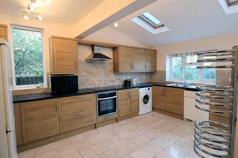 2 bedroom detached bungalow for sale, Brooke Road, Oakham LE15