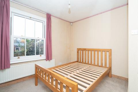 4 bedroom end of terrace house for sale, Herbert Street, Hemel Hempstead, Hertfordshire, HP2