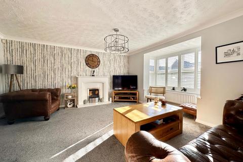 4 bedroom detached house for sale, Jewsbury Way, Thorpe Astley