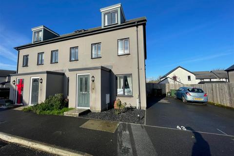 3 bedroom end of terrace house for sale, Afflington Road, Plymouth PL9