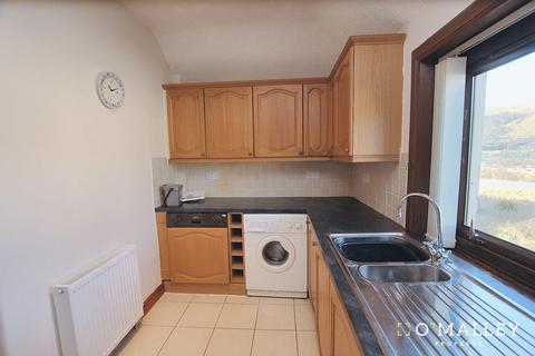 2 bedroom flat to rent, Blackfaulds Street, COALSNAUGHTON