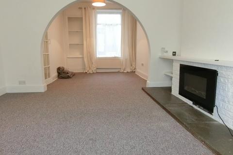 2 bedroom terraced house to rent, Plassey Street, PENARTH CF64