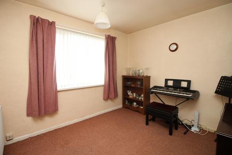 6 Bardsway, Thornton-cleveleys, FY5 2HD