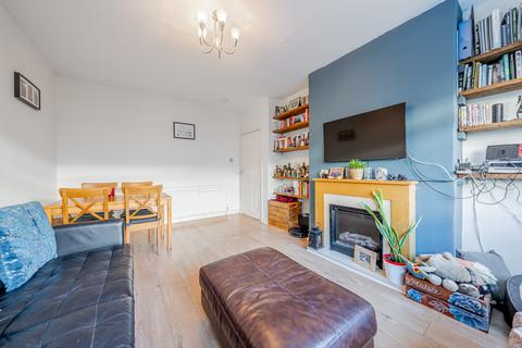 2 bedroom flat for sale, Cherrybank Road, Flat G/L, Merrylee, Glasgow, G43 2PJ