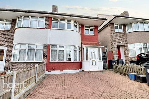 3 bedroom semi-detached house for sale, Brunswick Gardens, Hainault