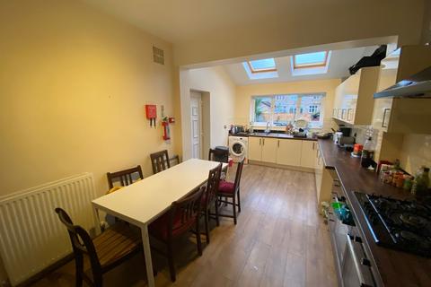 9 bedroom semi-detached house to rent, Park Range, Manchester M14