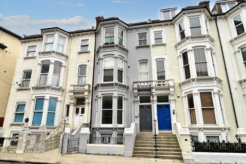 1 bedroom apartment to rent, Clarendon Road, Southsea, PO4