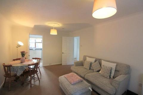 2 bedroom maisonette to rent, Stratford Road, Shirley