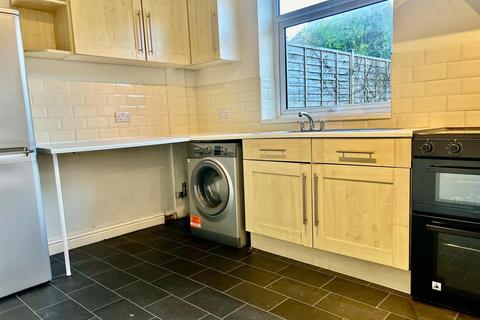 2 bedroom semi-detached house to rent, Prince Edward Grove, Wortley, Leeds