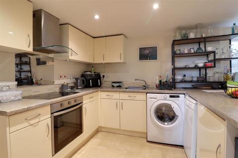 2 bedroom terraced house for sale, Laburnum Walk, Stonehouse