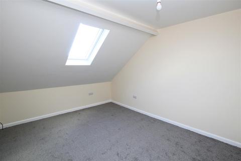 2 bedroom apartment to rent, High Street, Ilfracombe EX34