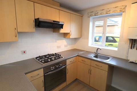 2 bedroom end of terrace house to rent, Ryders Hill Crescent, Nuneaton