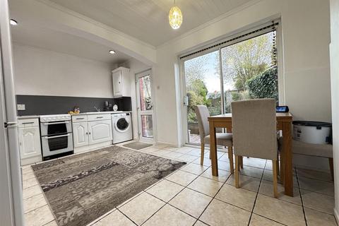 46 Holmesfield Road, Birmingham, B42 2DJ